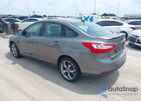 2013 Ford Focus Se z USA, uszkodzony, nr VIN 1FADP3F24DL130414